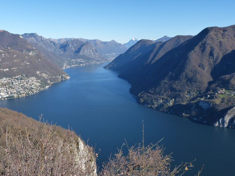 By GabrielleMerk (Own work) [CC BY-SA 4.0 (https://creativecommons.org/licenses/by-sa/4.0)], via Wikimedia Commons https://commons.wikimedia.org/wiki/File%3ALago_di_Lugano_(3).jpg